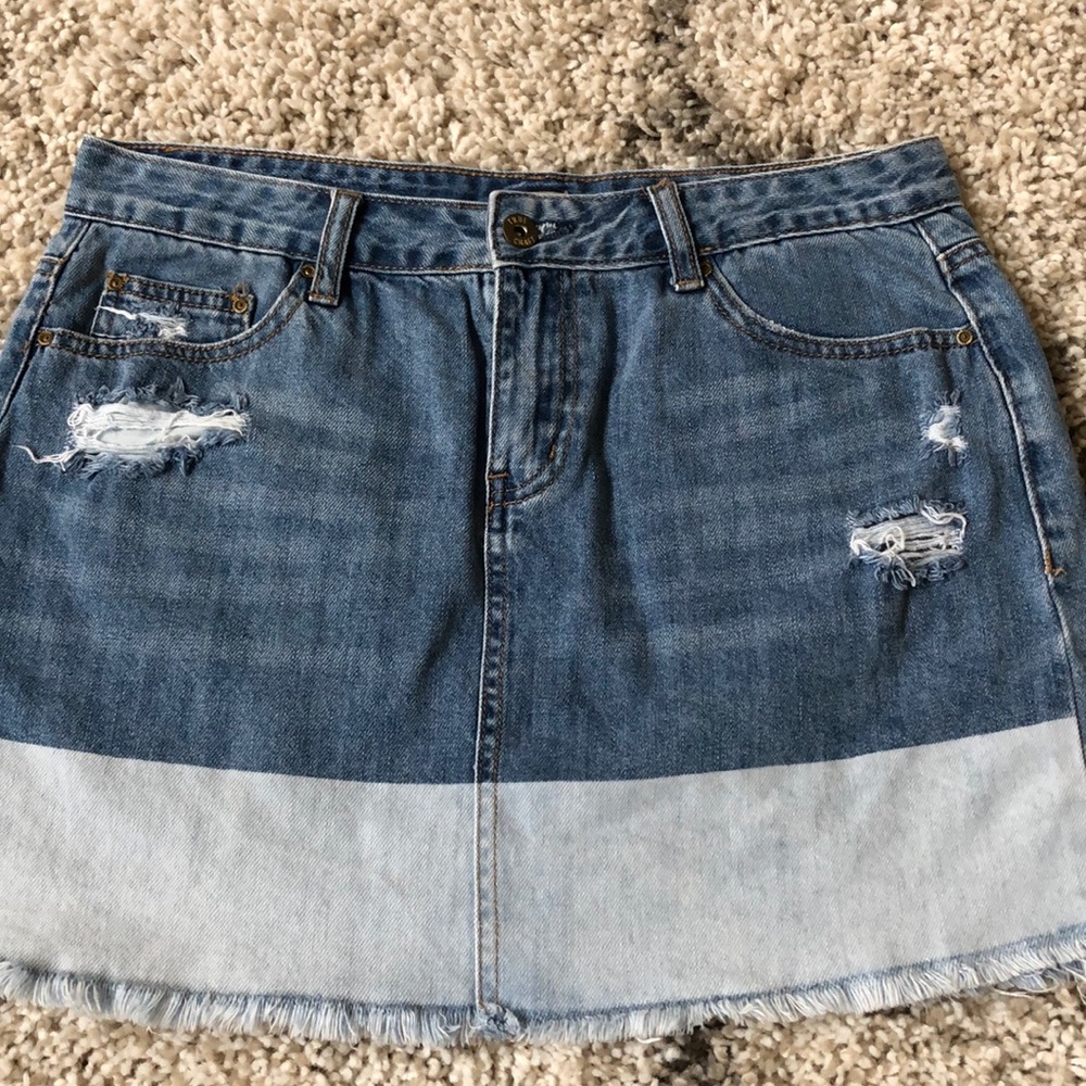 True craft jean skirt